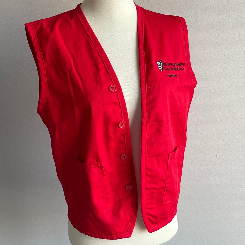 New University Hospitals Case Medical Center Volunteer Red Women's Vest S